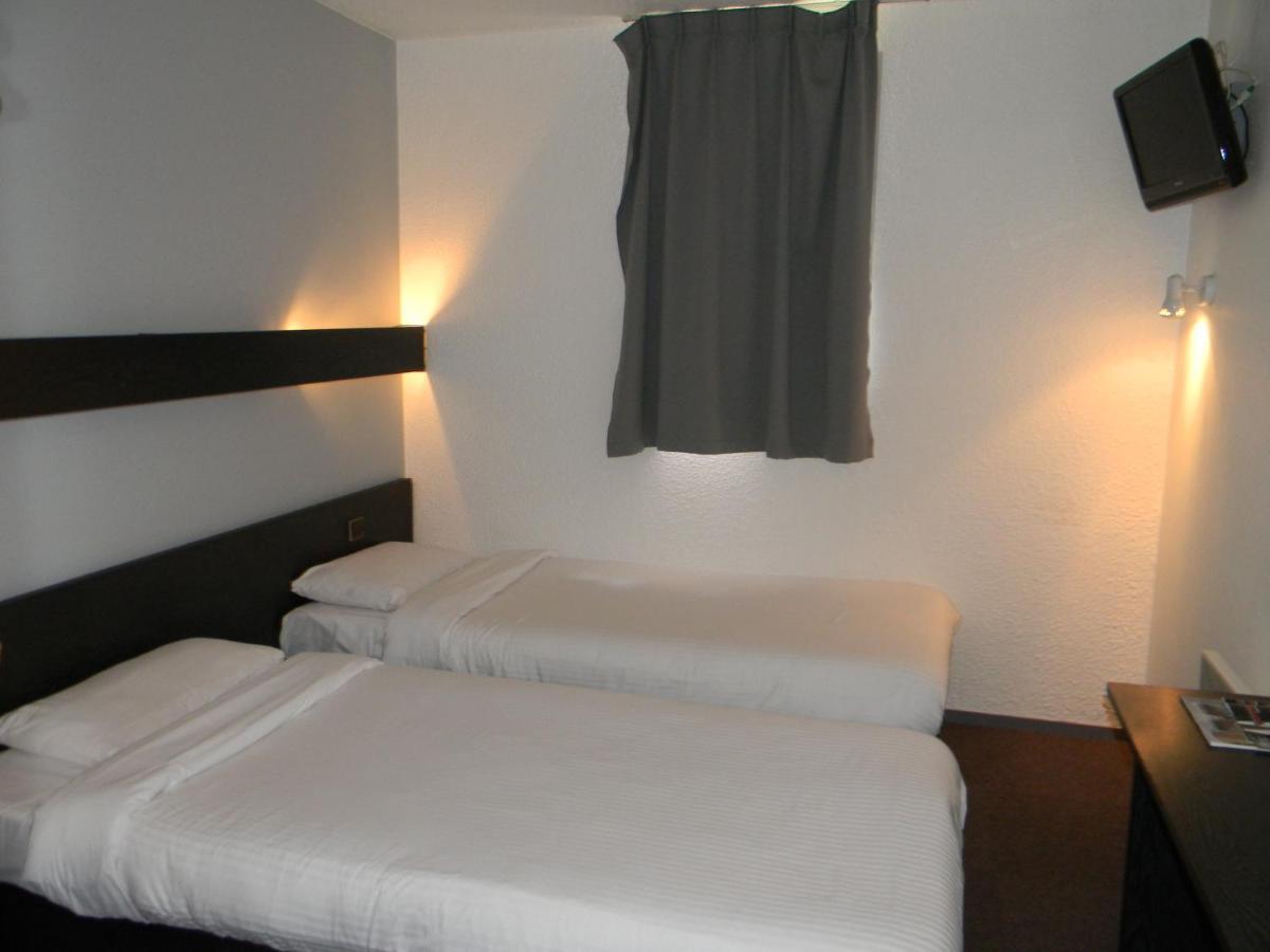 Class-Hotel ปัวติเยร์ ภายนอก รูปภาพ